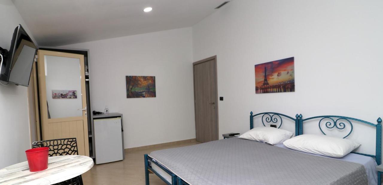 Ildora Qimon Apartman Himara Kültér fotó
