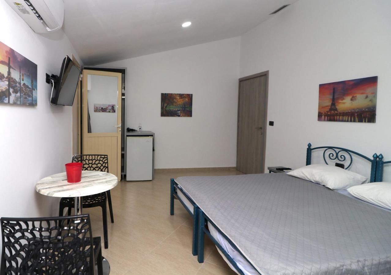 Ildora Qimon Apartman Himara Kültér fotó